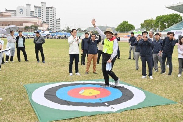1.경북교육청, ‘교육행정인 한마음체육대회’ 개최(함께하는 우리! 하나 되는 교육행정인!)_03.jpg