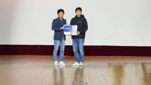 최우수극단상 수상사진.jpg