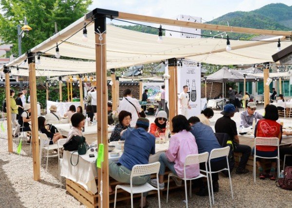 1-8 사진(제19회 영양산나물축제 성황리 마무리).jpg