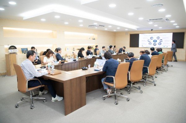 [신산업정책과] 한류 메타버스 전당 조성 기본계획 수립 용역 최종 보고회 3.JPG