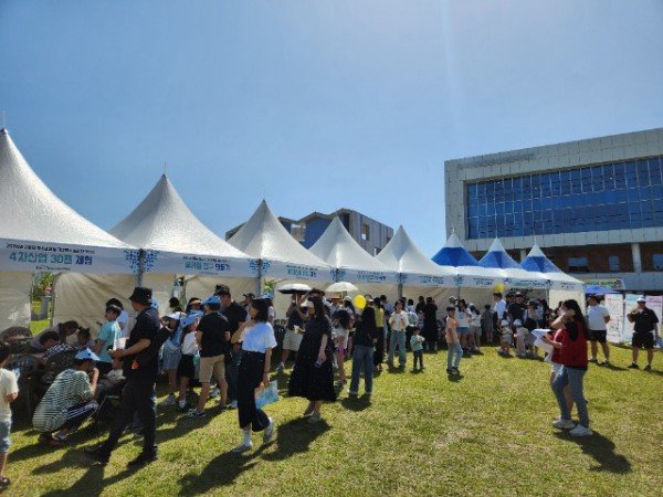 [교육청소년과] 놀러와락 행사 개최_체험부스.jpg