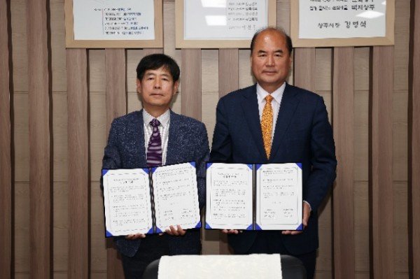 (상주시 총무과)상주시-상주여고 자율형 공립고등학교 2.0사업추진 업무협약(MOU)체결.JPG