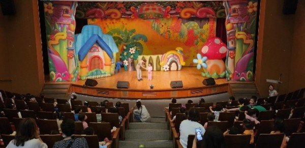 3-2.사진(영양군보건소，아토피 피부염 예방 인형극 공연 실시).jpg