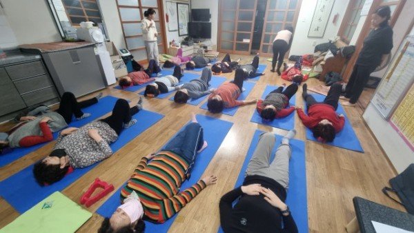 [선산보건소] 맞춤형 보건 서비스 확대_건강 마을 조성 사업.jpeg