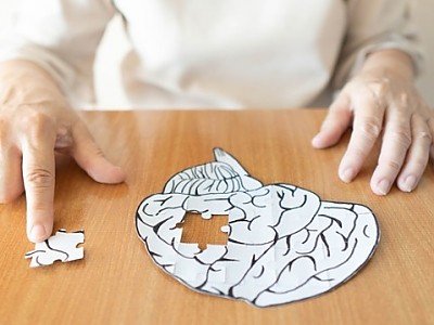 [사진] 건강한 노년기를 위해서는 뇌 건강 관리가 필수적이다. (1).jpg