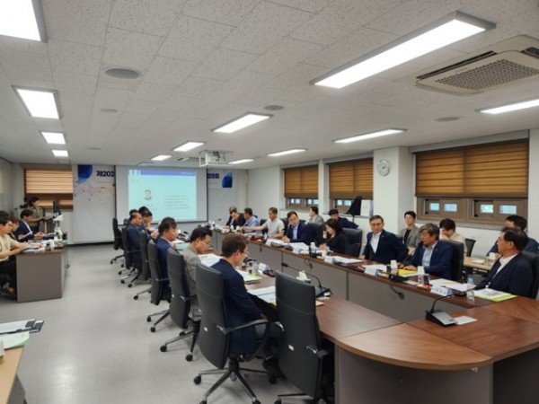 [산단혁신과] 방산혁신클러스터 사업단  24년 1차 지역협의회 개최 2.jpg