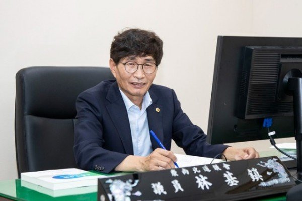 임기진의원 사진 2.jpg