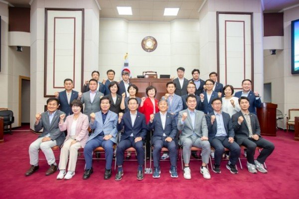 제9대 후반기 구미시의회 출범.jpg