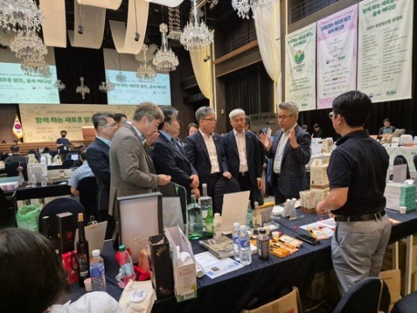 사진2.+품평회+행사사진.jpg