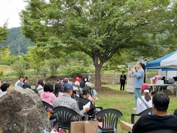 2-3 사진(제13회 오일도 전국 백일장 성황리 개최).jpg