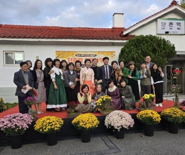 04의성군제공 문학광장 시낭송회 사진 (3).jpg