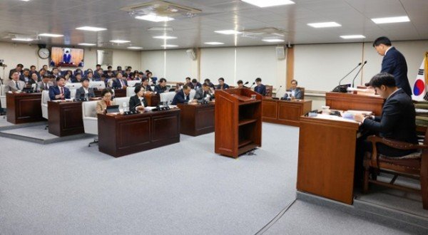 제287회 임시회 폐회식.jpg