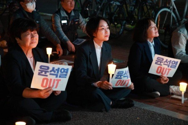 24.11.13 윤석열 퇴진 경산 시국대회 사진 (1).jpg