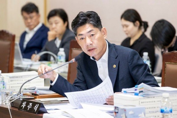 차주식_의원_행정사무감사_질의_사진.jpg