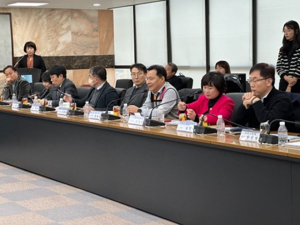 [환경정책과]글로벌 환경규제 파고 넘자 구미시  정책포럼서 머리 맞댔다2.jpeg