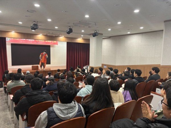 구미도서관 송년 문화 공연 (1).jpeg