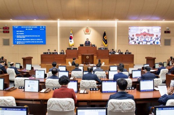 임시회 사진-1.jpg