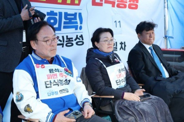 4_55eUd018svc70haykxp8kld_tg3zvl (1).jpg