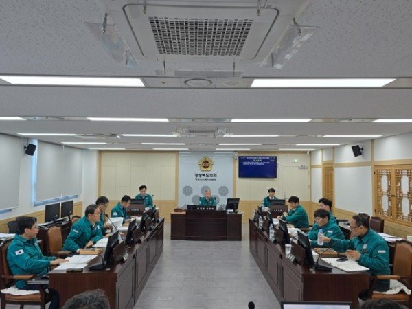 제354회 임시회 행정보건복지위원회 1차 추경 사진.jpg