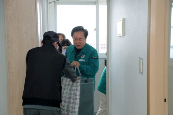 0410 안동시 산불피해 이재민  공공임대주택 긴급 주거지원 입주 시작 (3).JPG