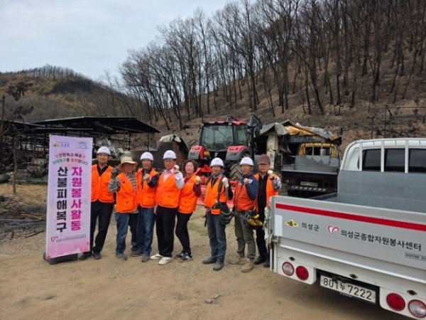 02의성군제공_재능나눔봉사단_관덕리 컨테이너주택 수리.jpg