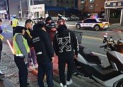 [교통정책과]도로 위 무법자 잡는다…구미시 야간 합동단속 전개(단속사진) (2).jpg
