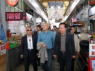 0424 유인촌 문체부장관, 안동 방문해 관광 회복방안 논의.JPG