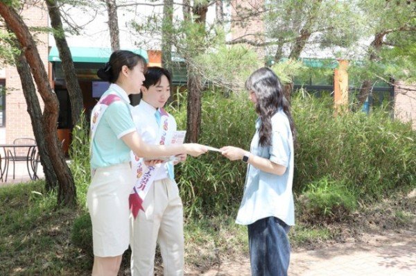4. KIT홍보대사의 구미애주소갖기 운동 캠페인 홍보 모습.jpg