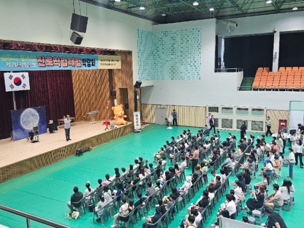[상주시 아이여성행복과]진로직업체험박람회 사진1.jpg