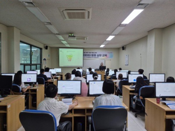 [미래도시전략과]챗GPT 기반 데이터 활용 실무 교육 사진4.JPG