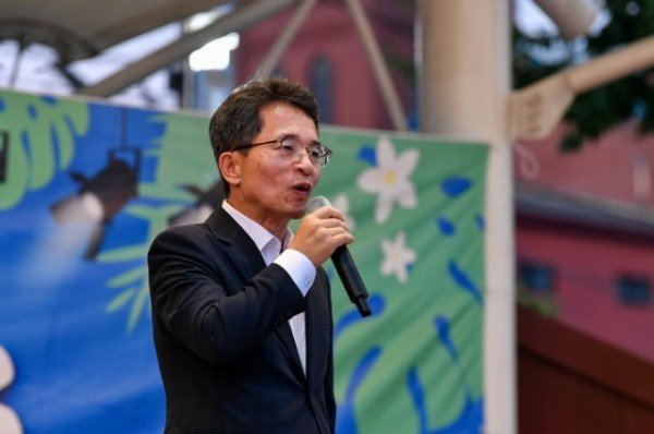 영주-8 유정근 영주시장 권한대행이 개회식에서 인사말을 하고 있다.jpg