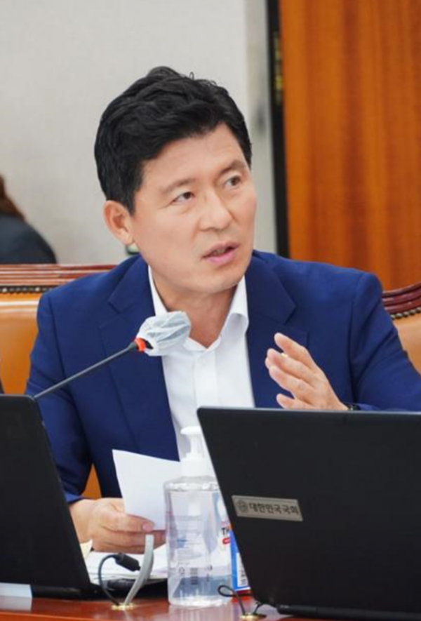 질의사진.png