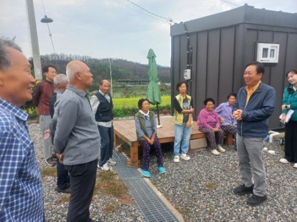 1012 안동시  명절 맞아 산불 이재민 위로 방문 (1).jpg