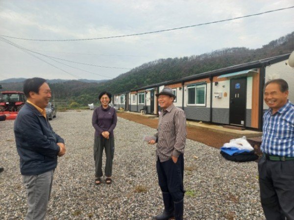 1012 안동시  명절 맞아 산불 이재민 위로 방문 (2).jpg