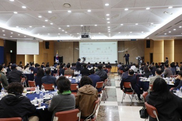 6. ㈜PNT 신순우 연구소장 기업혁신 우수사례 발표 (1).jpg