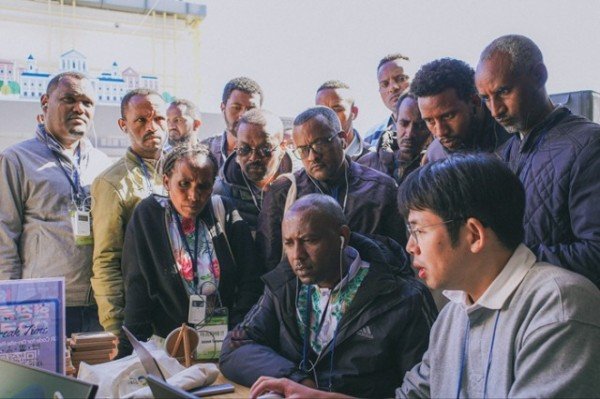 2.경북교육청, 에티오피아 교원 초청 ‘디지털 역량 강화 연수’실시(K-EDU EXPO 참여_ICT 수업 연수_문화탐방 등 실질적 교류 확대)_01.jpg