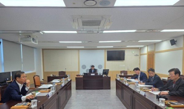 경북 노인대상 시장형 일자리 창출 및 확대 방안 연구용역 최종보고회.jpg