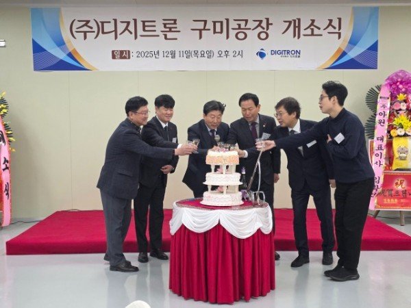 4_9iaUd018svcfnh2n12tsnwi_tg3zvl (1).jpg