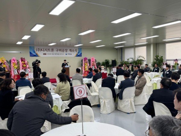 4_ciaUd018svc1bpbx190l375w_tg3zvl (1).jpg