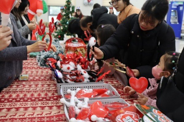 25-25 우리가족 품(다) 잇(다) 사(랑하다) DAY_2025년 성과보고회 보도자료 사진 (3).JPG