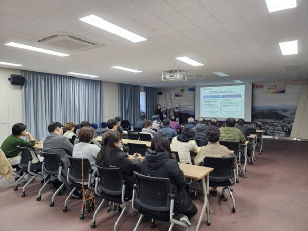 영주-3-1 영주시, 생활권 단위 로컬브랜딩 활성화 사업 주민설명회가 진행되고 있다.jpg