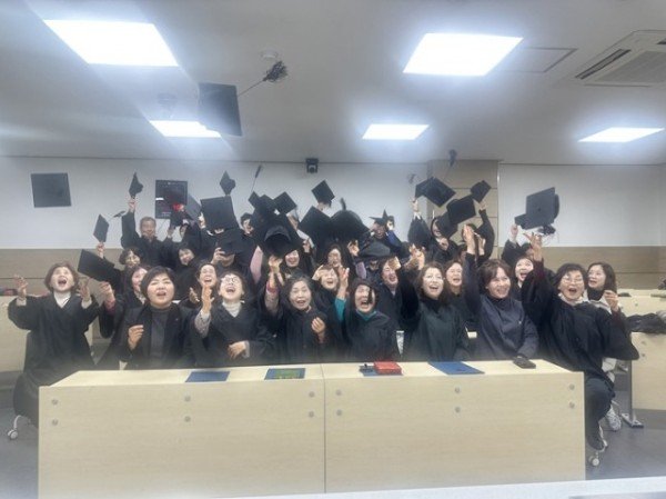 영주-6-1 영주시, 경북전문대 농산업가공창업과정 수료식 개최 단체기념사진.jpg