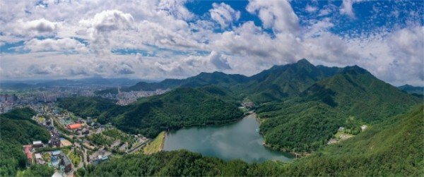 [공원녹지과]금오산 저수지.jpg