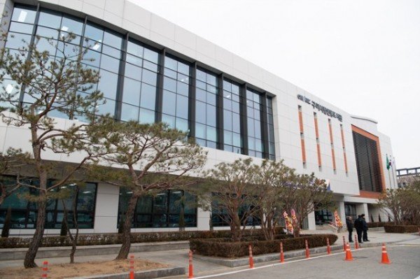 [시립중앙도서관]인동도서관 외관1.jpg