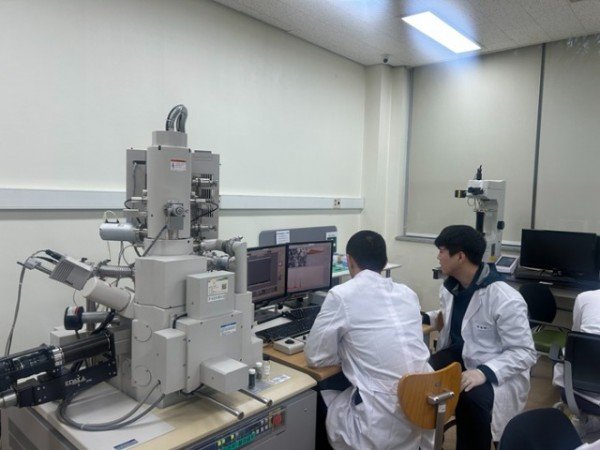 1.경북교육청, 직업교육 혁신지구 ‘이차전지 인력양성 중급과정’ 수료식 개최(포항 이차전지 인재 양성, 학교에서 산업 현장으로)_03.jpg