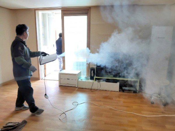 [복지정책과]주거환경개선 후 방역(24.04.27.).jpeg