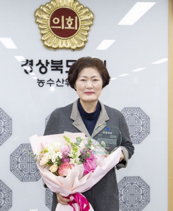 남영숙 도의원2 (1).jpg