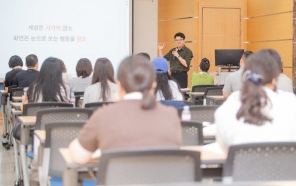 [일자리경제과]소상공인 대상 교육중1.jpg