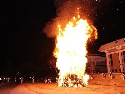 2-3. 사진(영양군, 정월대보름 달맞이 행사 열려).jpg