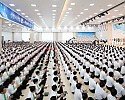 사진2. 15일 신천지 청주교회에서 열린 신천지예수교회 창립 42주년 기념예배에 참여한 성도들이 찬양하고 있다..jpg